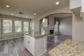 14214 Silver Glade Ln in Sugar Land, TX - Building Photo - Building Photo