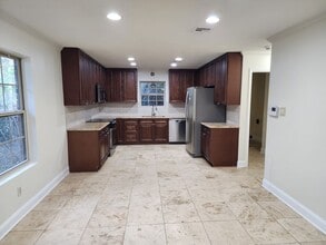 403 Yvette Marie Dr in Lafayette, LA - Building Photo - Building Photo