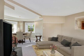 1000 S Carolina Ave SE, Unit A in Washington, DC - Building Photo - Building Photo
