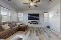 6108 Strand Loop SE in Albuquerque, NM - Building Photo - Building Photo