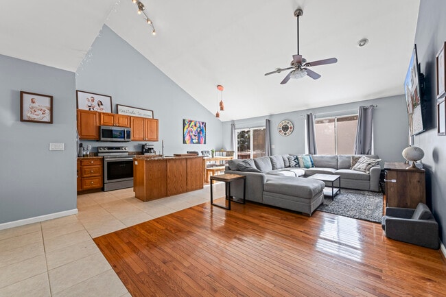 3836 Lesia Dr in Warren, MI - Building Photo - Building Photo