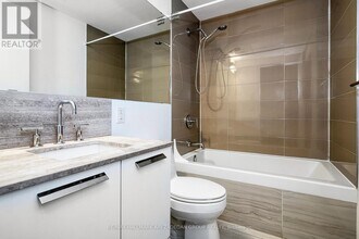 50A Charles St E in Toronto, ON - Building Photo - Building Photo