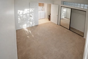 3587 Cameo Dr in Oceanside, CA - Building Photo