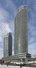 2230 Lakeshore Blvd W in Toronto, ON - Building Photo - Building Photo