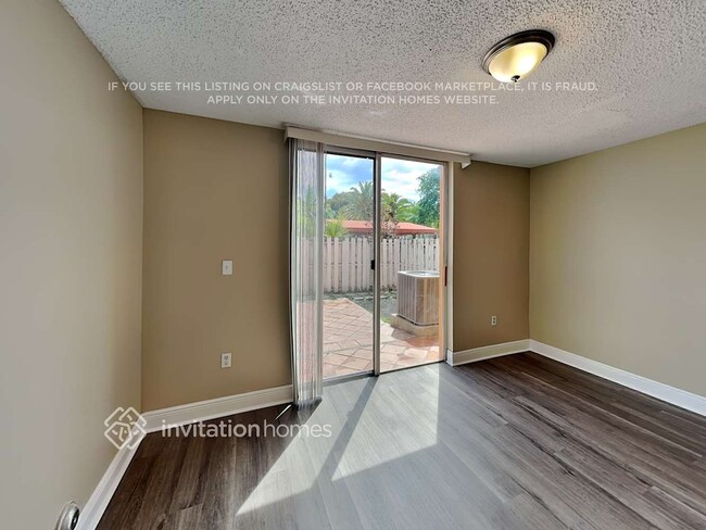 8721 SW 159th Pl in Miami, FL - Building Photo - Building Photo