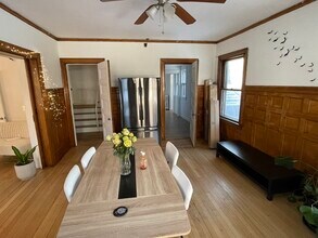 12 Naples Rd in Brookline, MA - Building Photo - Building Photo