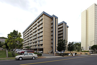 Westlake Apartments in Honolulu, HI - Building Photo - Building Photo