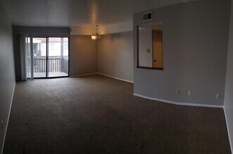 2598 Ferguson Rd in Cincinnati, OH - Building Photo - Building Photo