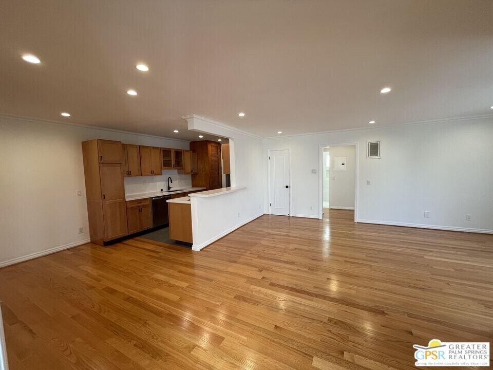 1104 Masselin Ave in Los Angeles, CA - Building Photo
