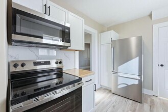 2221 Eby Ave in Fort Wayne, IN - Building Photo - Building Photo