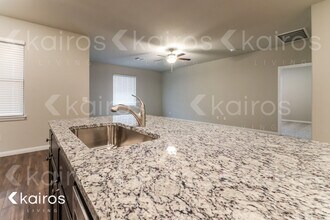 913 NW 4th St in Newcastle, OK - Building Photo - Building Photo