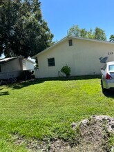 213 10th St NW, Unit 213-A in Moore Haven, FL - Foto de edificio - Building Photo