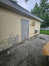 6729 Ovid Ave in Orlando, FL - Foto de edificio - Building Photo