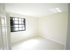 3571 Magellan Cir in Aventura, FL - Building Photo - Building Photo