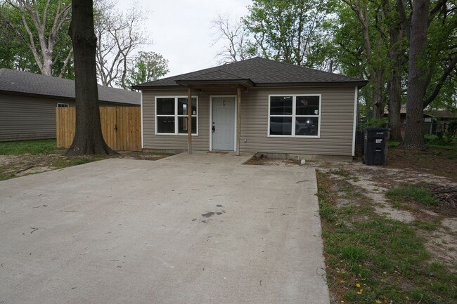property at 316 SW 3rd St