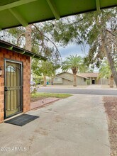 8226 E Sells Dr in Scottsdale, AZ - Foto de edificio - Building Photo