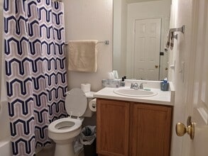 2201 Kaiser Dr in Austin, TX - Building Photo - Building Photo