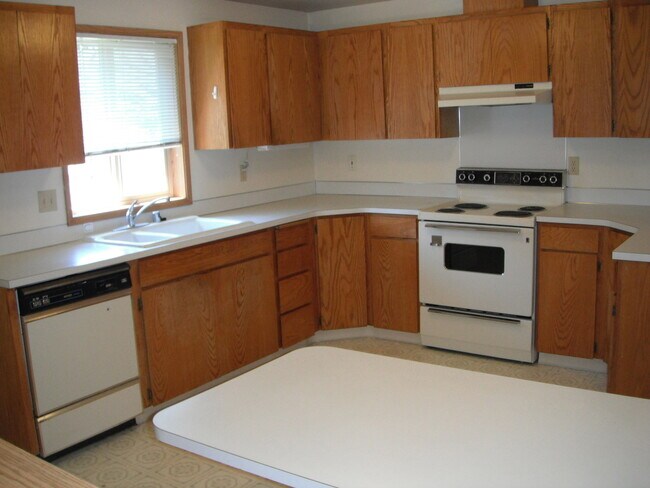 15801 NE 35th St in Vancouver, WA - Building Photo - Building Photo