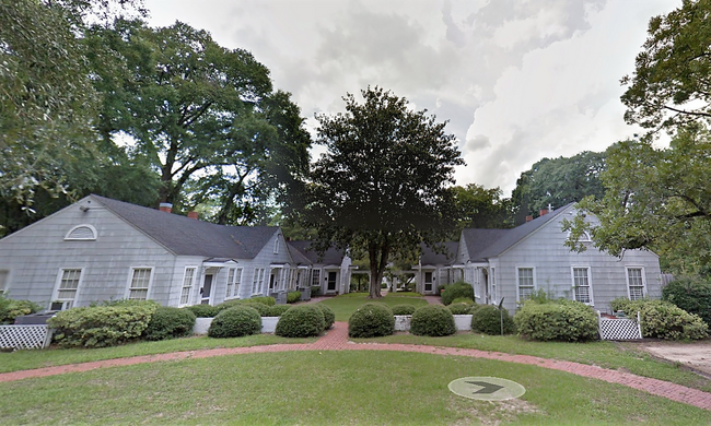 property at 1015 S McKinley St