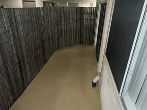 15009 Moorpark St, Unit 115 in Los Angeles, CA - Building Photo - Building Photo