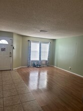 8527 Morning Grove in Converse, TX - Building Photo - Building Photo