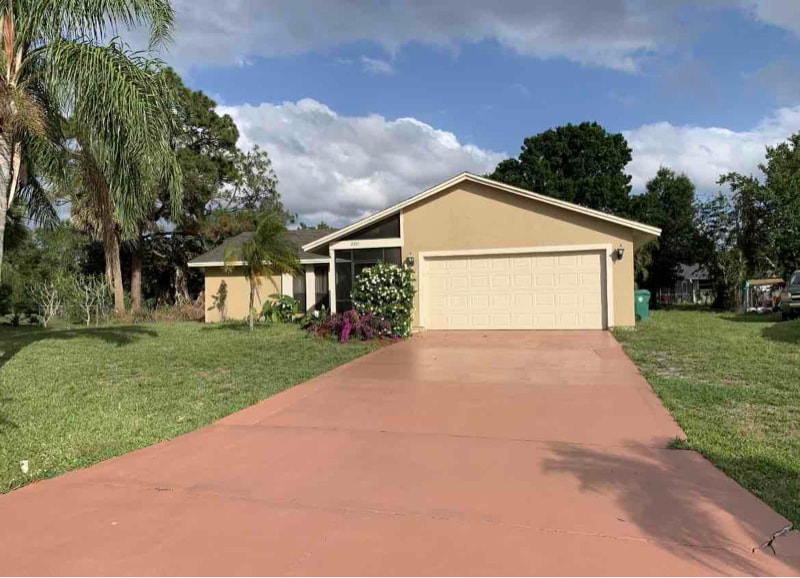 2265 SW Edison Cir in Port St. Lucie, FL - Building Photo