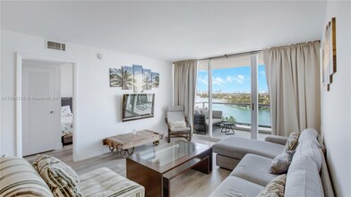 5161 Collins Ave, Unit 1404 in Miami Beach, FL - Building Photo - Building Photo