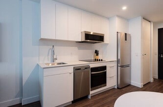 1350 Boul. René-Lévesque O in Montréal, QC - Building Photo - Building Photo