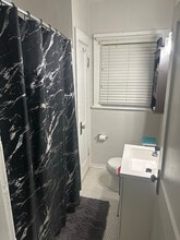 5331 Wakefield Pl in Cincinnati, OH - Building Photo - Building Photo