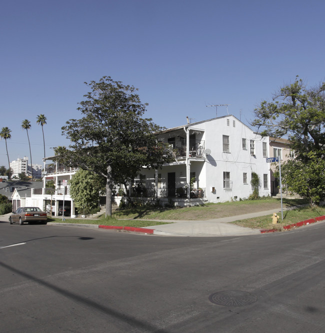 3001-3007 1/2 Council St in Los Angeles, CA - Building Photo - Building Photo