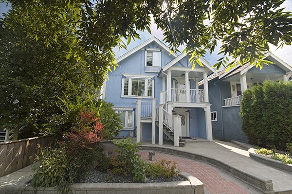 870 19th Av W in Vancouver, BC - Building Photo