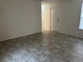 2251 Wellington Green Dr in Clarksville, IN - Building Photo - Building Photo