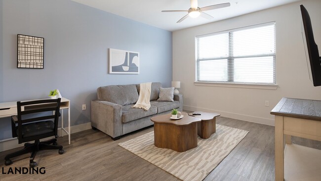 502 E College St, Unit 311