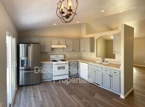 162 Prairie Ln in Fernley, NV - Building Photo - Building Photo