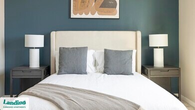 402 W Lincoln St, Unit 236 in Phoenix, AZ - Building Photo - Building Photo