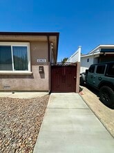 13819 Enadia Way, Unit ADU in Van Nuys, CA - Foto de edificio - Building Photo