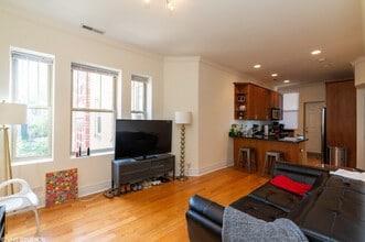 5340 N Winthrop Ave, Unit 2s in Chicago, IL - Building Photo - Building Photo