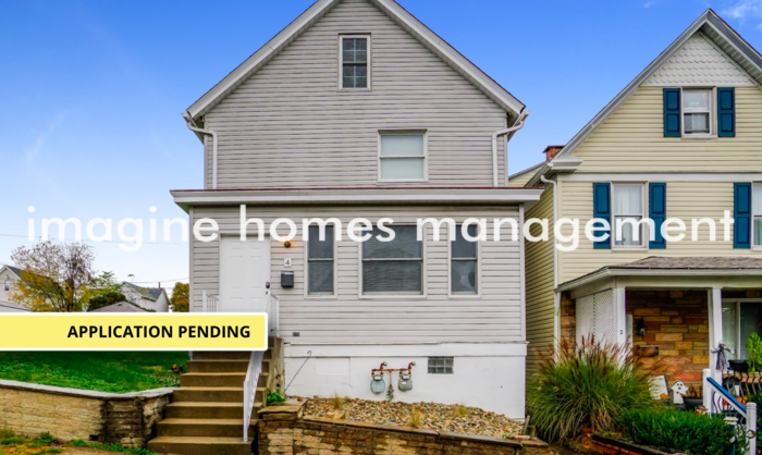 4 N 2nd St in North Irwin, PA - Foto de edificio