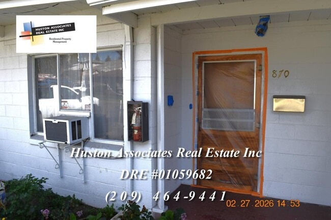 property at 870 W Euclid Ave