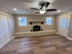 2038 Conway Dr in Florence, AL - Building Photo - Building Photo