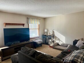 567 Mendon Rd in Attleboro, MA - Building Photo - Building Photo