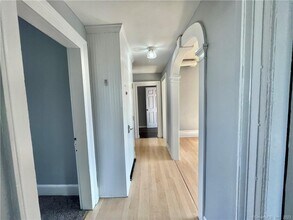 585 Chapel St in New Haven, CT - Building Photo - Building Photo