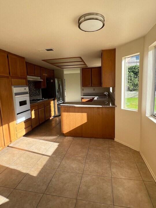 23820 Goldrush Dr in Diamond Bar, CA - Building Photo