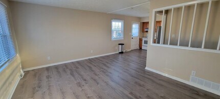404 Chapman Ct in Lexington, KY - Building Photo - Building Photo