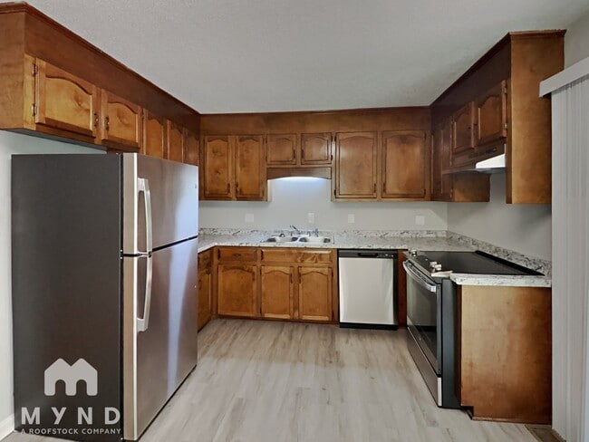 154 Wandering Ln in Bessemer City, NC - Building Photo - Building Photo