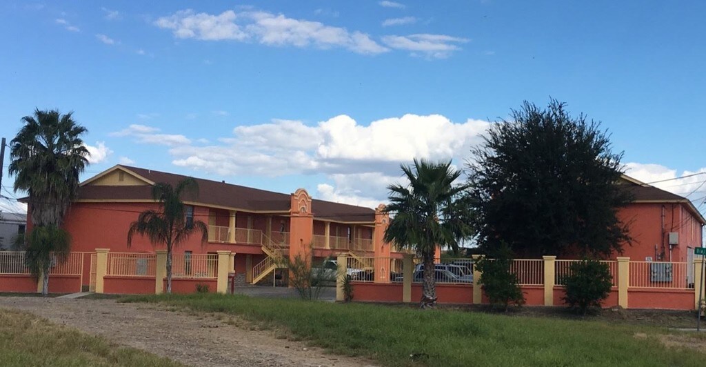 Villa Dorada Apartments in Laredo, TX