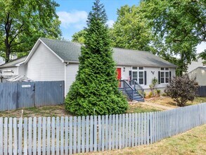 5010 Blake Dr in Fredericksburg, VA - Building Photo - Building Photo