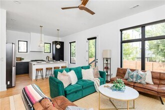 239 Lowry St NE in Atlanta, GA - Building Photo - Building Photo