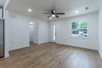 2307 El Capitan Dr in Dallas, TX - Building Photo - Building Photo