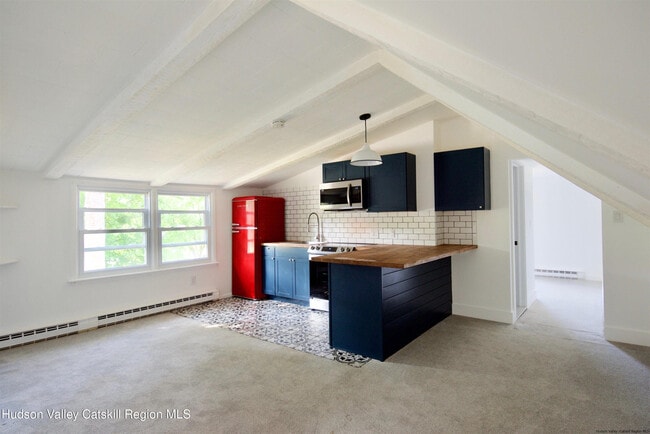 property at 25 Columbia Turnpike